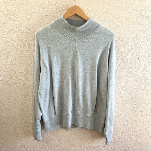 Athleta Apollo Crewneck Sweatshirt in Gray Size Large - Picture 4 of 11